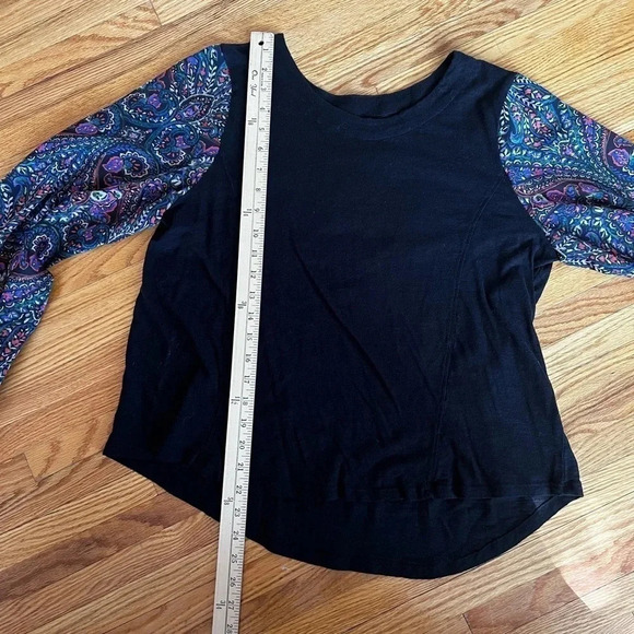 Anthropologie long sleeve top - Picture 5 of 8